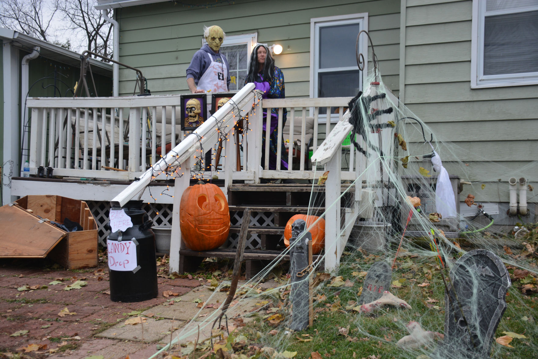 110520-star-news-halloween33.jpg